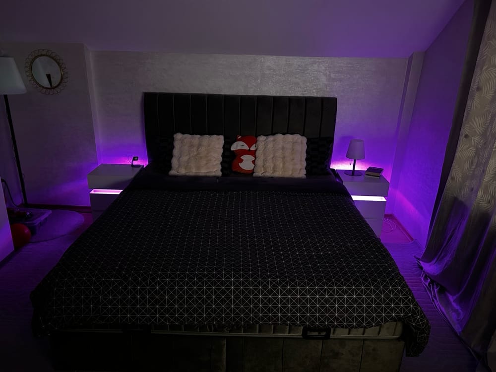Customer photo review of VASAGLE Noptiera din MDF cu iluminare LED, culori si intensitate reglabile, 35x40x55cm, alb