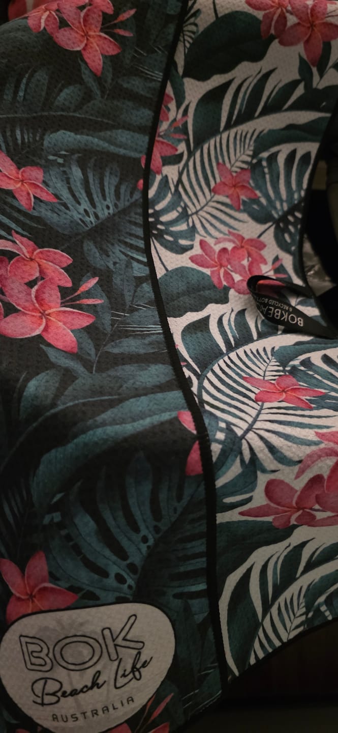 Customer photo review of TROPICAL BLOOM - Handy Towel