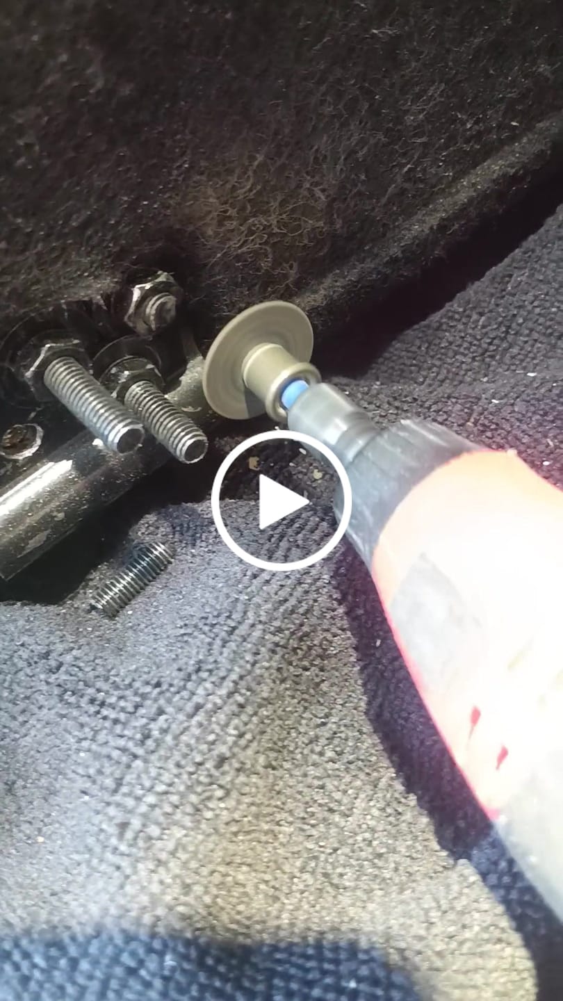 Customer video review of 1-1/2 Fiberglass Reinforced Cutting Disc For Hardened Steel, Aluminum, Plastic