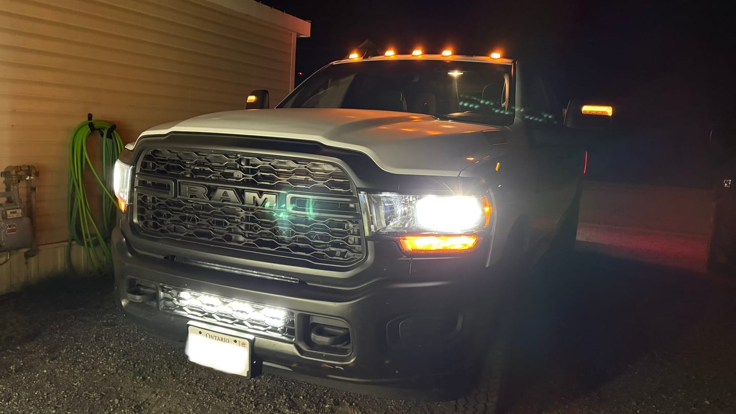 Customer photo review of 2019-2022 Cummins Bumper Mount Kit w/ 20" DRC Black Ops Light Bar (10-20224)
