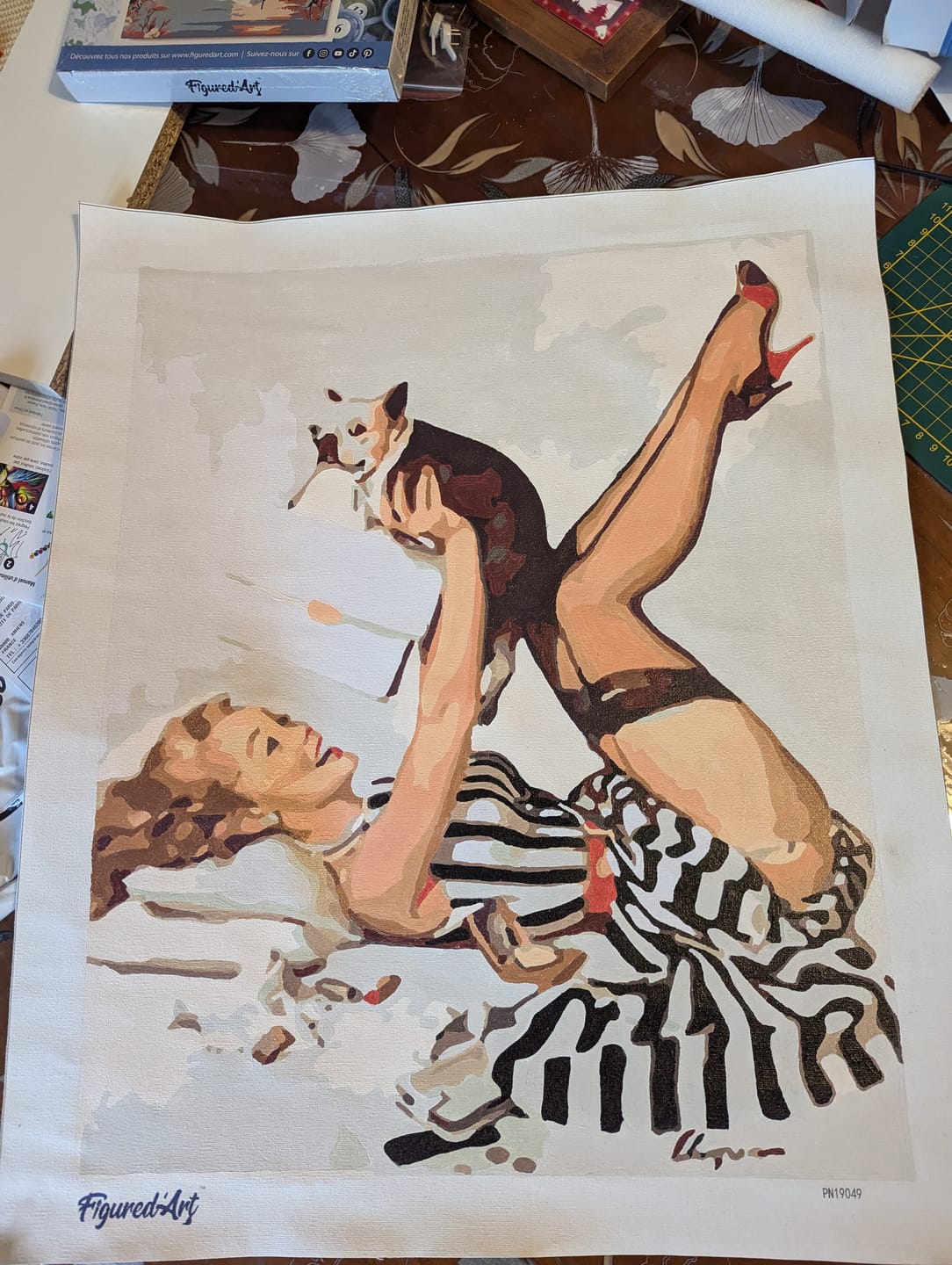 Customer photo review of Pin-up en robe et son chien