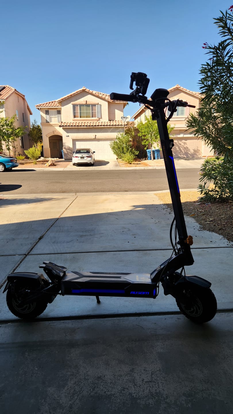 Customer photo review of Ausom DT2 Pro Electric Scooter