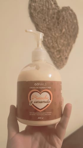 Customer photo review of Crema de Manos y Pies - Pistacho y Caramelo 500 ml