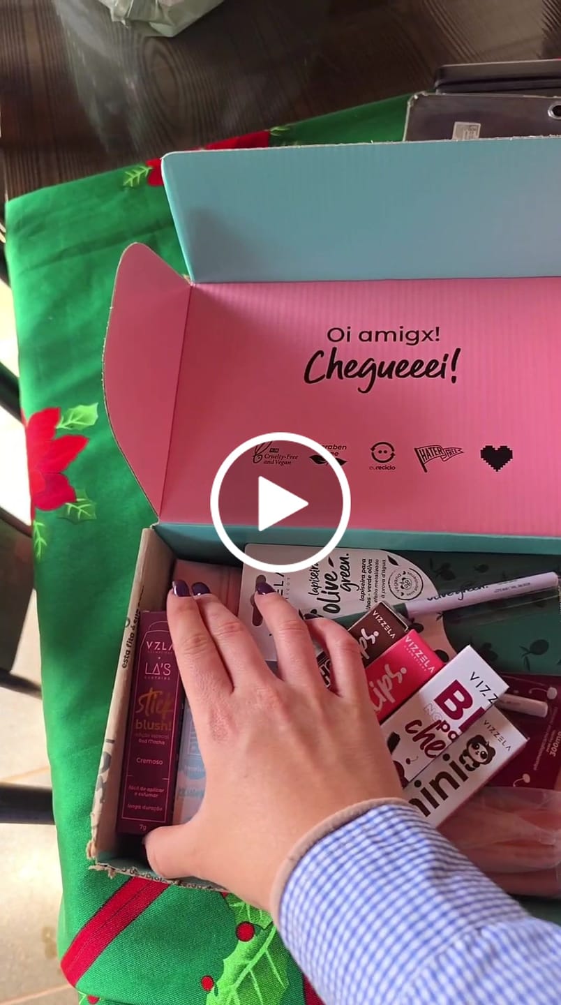 Customer video review of Máscara para Cílios Big No Panda Cherry - Bordô