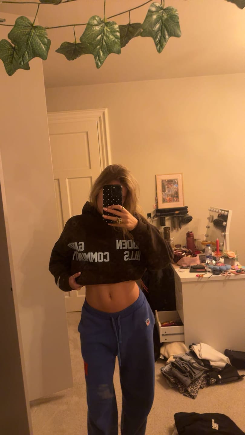 Customer photo review of GATED COMMUNITY HOODIE DARK BROWN/LIGHT BLUE
