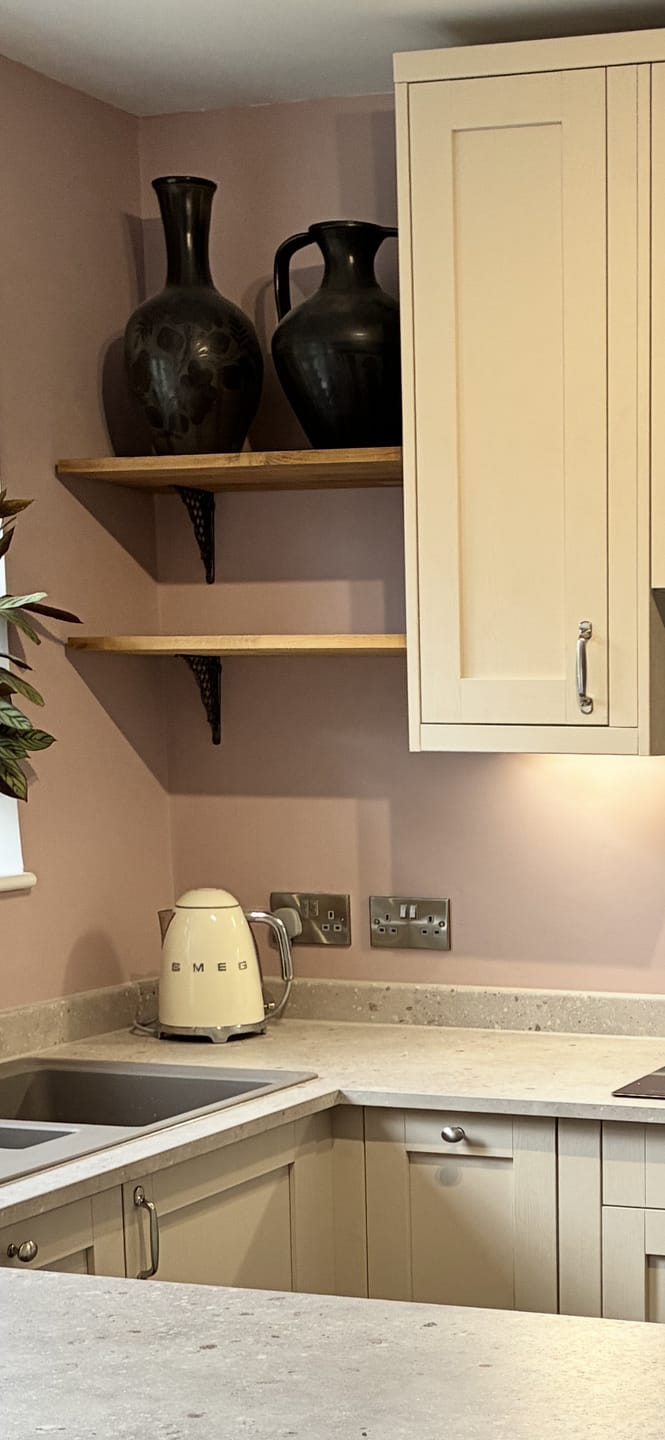 Customer photo review of 6 x 5 Inch Honeycomb Cast Iron Shelf Bracket