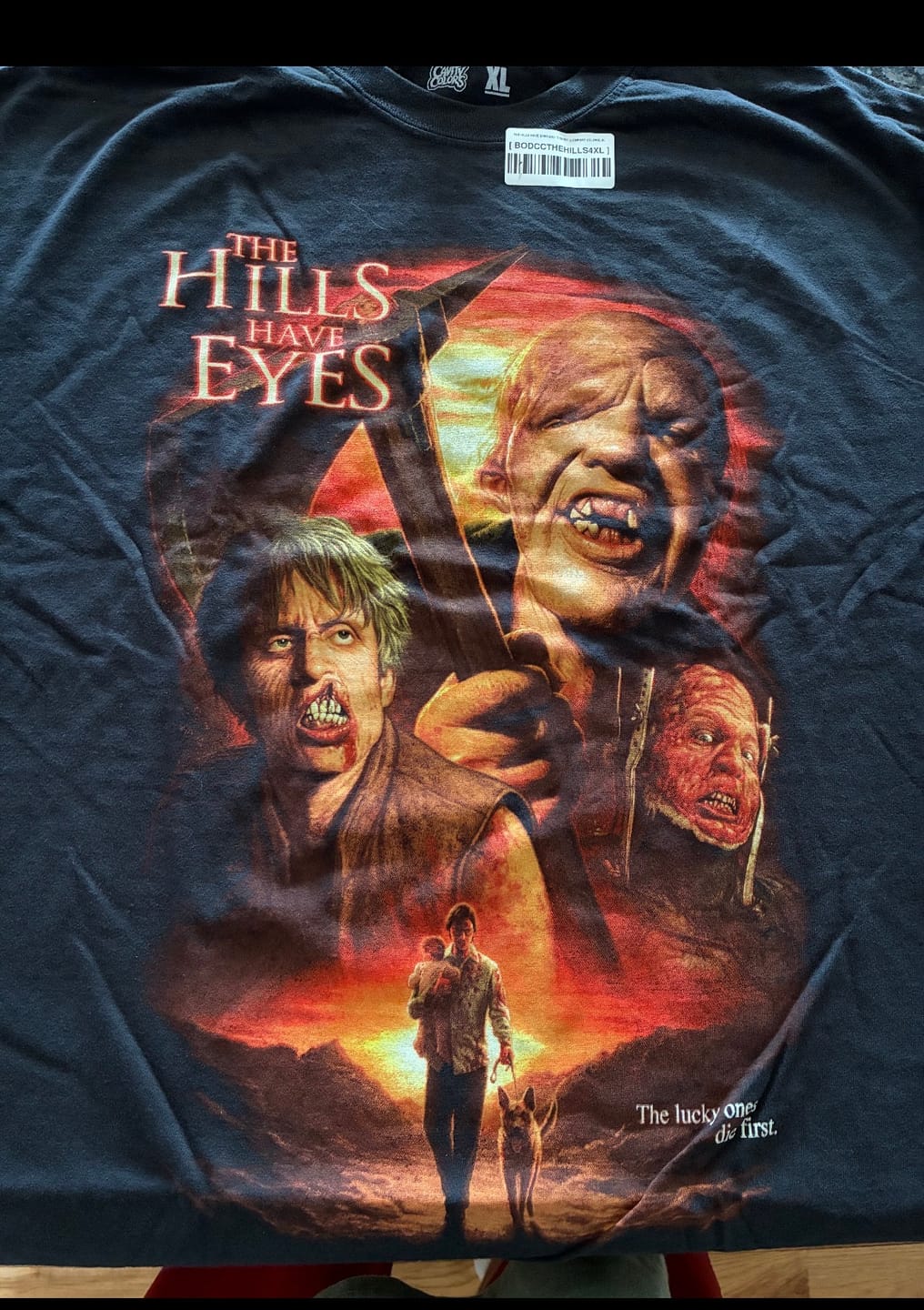 Customer photo review of THE HILLS HAVE EYES (06) - T-SHIRT (COMFORT COLORS)
