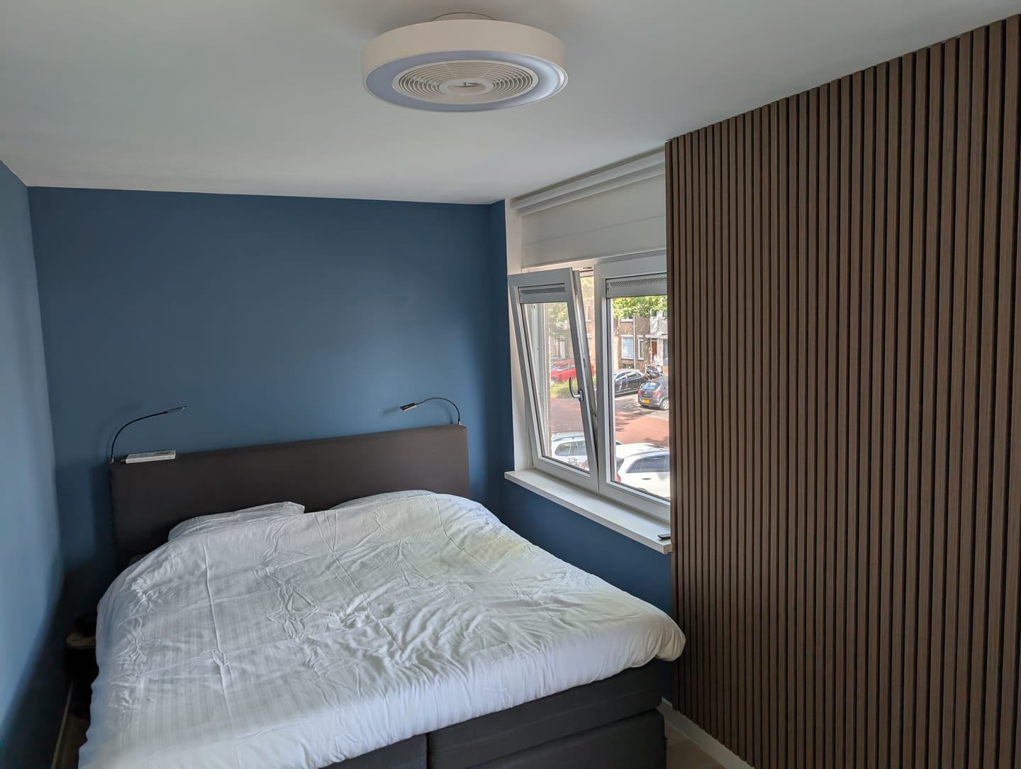 Customer photo review of Akoestische panelen 260 x 60 x 1.4 cm - Eiken Mokka