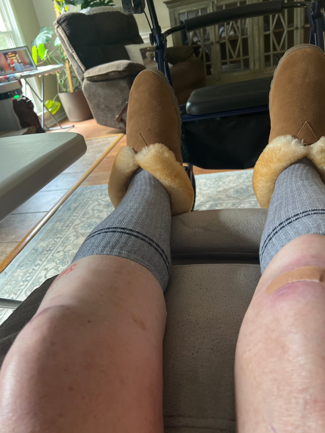 Customer photo review of Men's Sheepskin Bootie