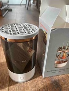 Customer photo review of SUGENZA Lume™ | Otomatik Makyaj Fırçası Temizleyici