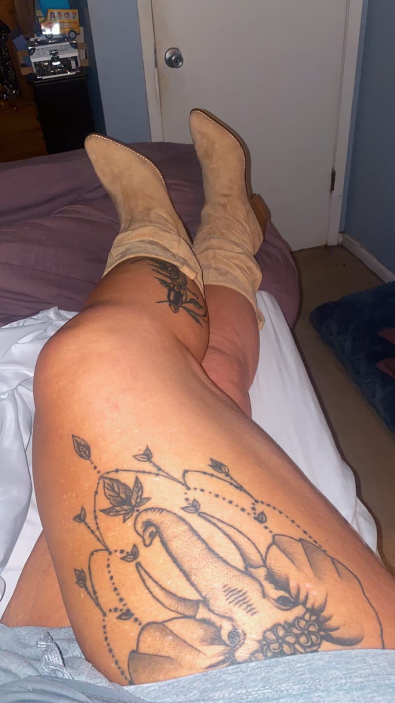 Customer photo review of Corky's Sand Faux Suede City Slicker Boots