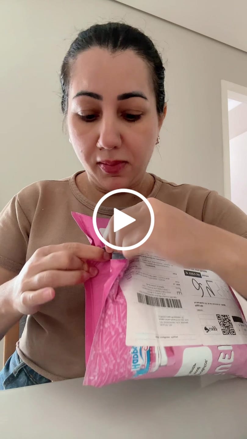 Customer video review of Happy Hair 3 Potes + 3 Potes Grátis + 1 Pote de Melatonina + 1 Pote de Colágeno (Total 8 Potes)