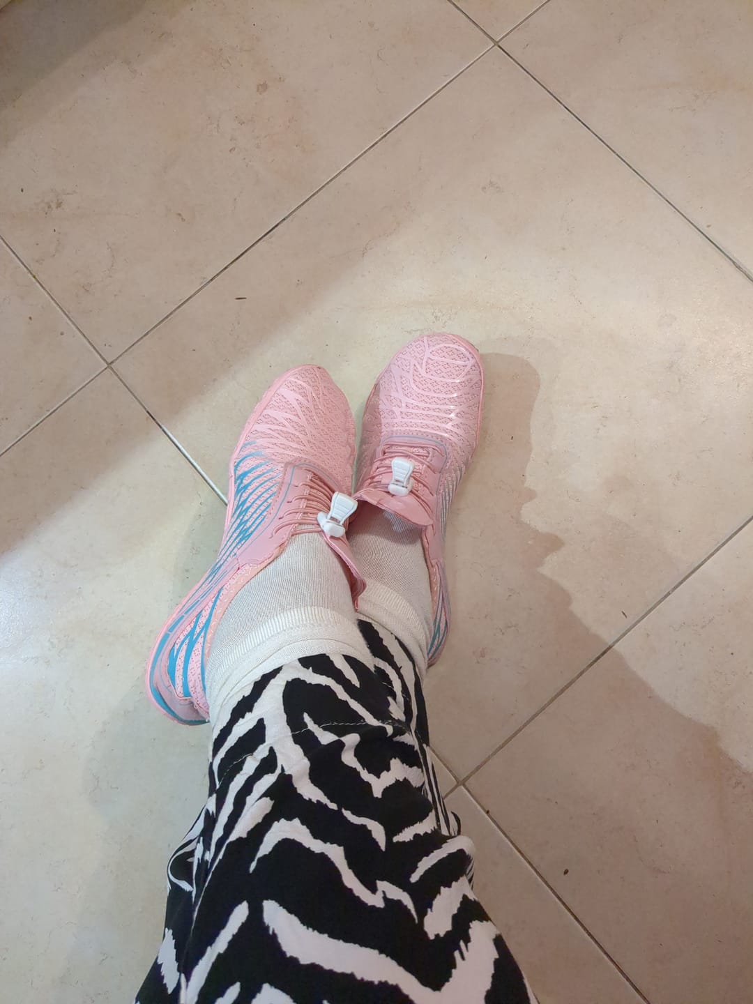 Customer photo review of Finally Walk Pain-Free Again With Our Grounding Barefoot Shoes
