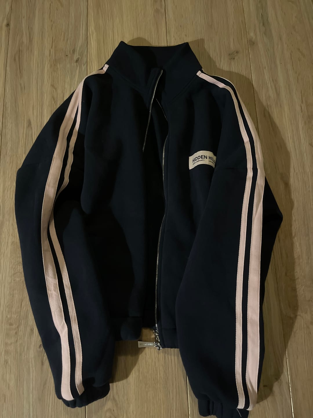 Customer photo review of STRIPED ZIP JACKET NAVY/LIGHT PINK