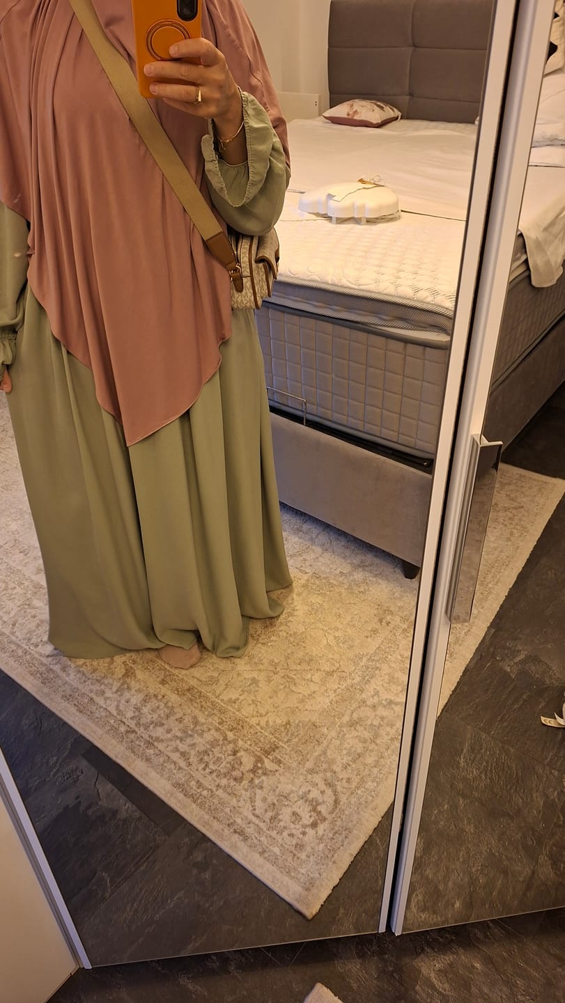 Customer photo review of Lyocell Abaya Manal (Länge 1,45m)