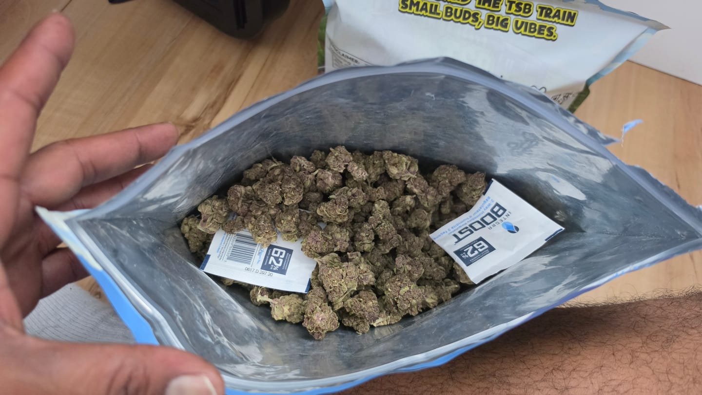 Customer photo review of Tropicana Cherry THCA Flower