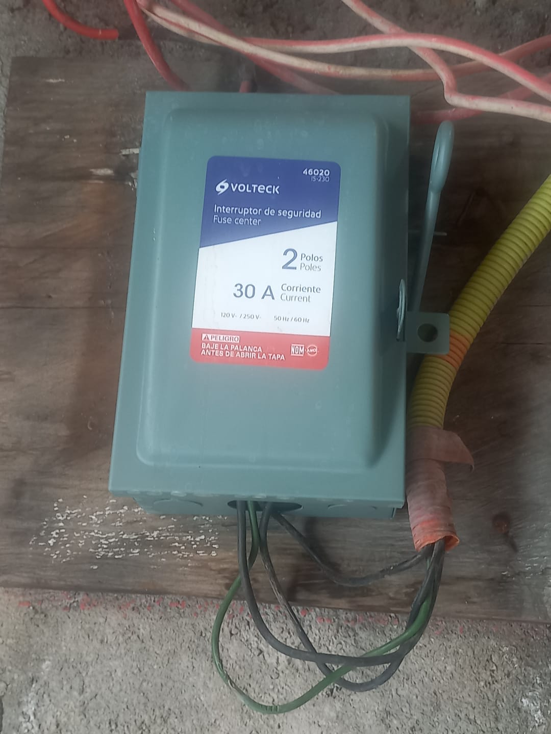 Customer photo review of Interruptor De Seguridad 30A Is-230 Volteck