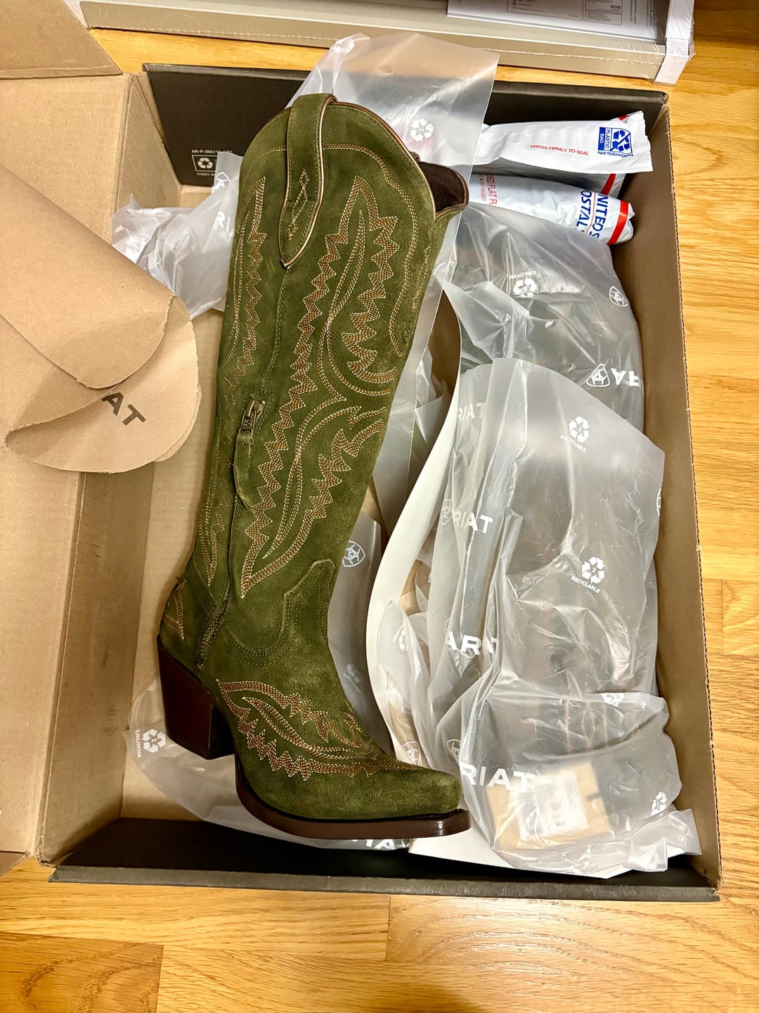 Customer photo review of Ariat Ladies Casanova Soft Olive Suede X Toe Western Boot 10074323