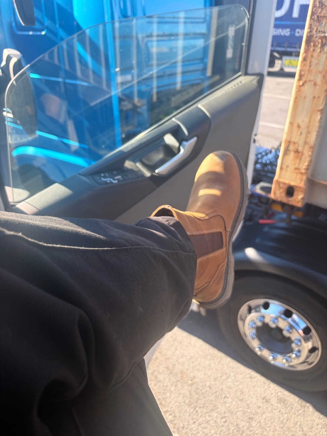 Customer photo review of Pelton Safety Boot S1 Dark Beige
