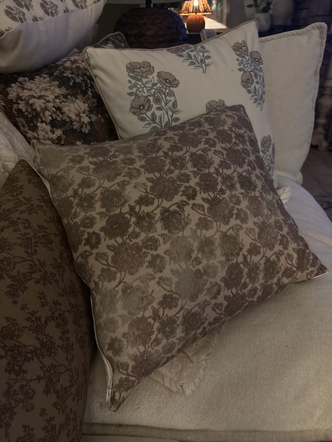 Customer photo review of Nora - 18" | 22"