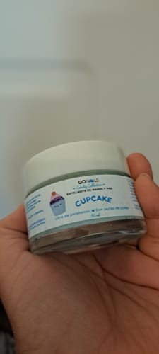 Customer photo review of Exfoliante de Manos y Pies - Cupcake 50 ml