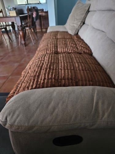 Customer photo review of Cosy Couch - Couch Cover