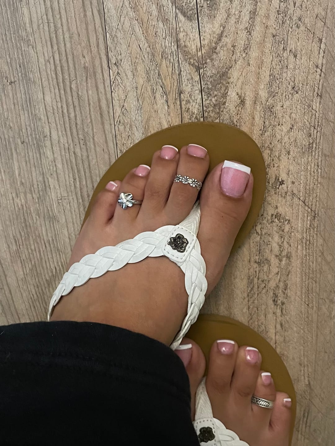 Customer photo review of Adjustable Hawaiian Plumeria Flower Toe Cuff Ring - 925 Sterling Silver