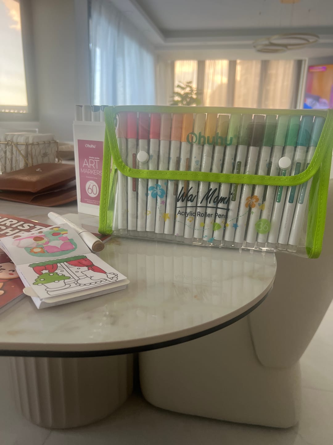 Customer photo review of Ohuhu Wai Momi Acrylic Gel Pens