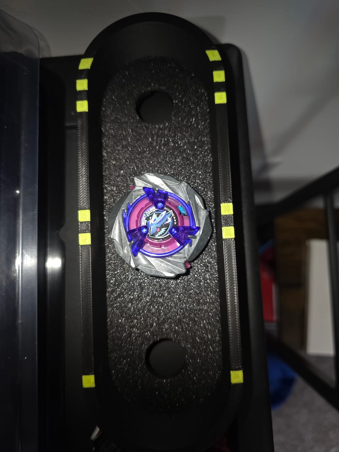 Customer photo review of Hasbro Beyblade X Scale Shark 4-50UF