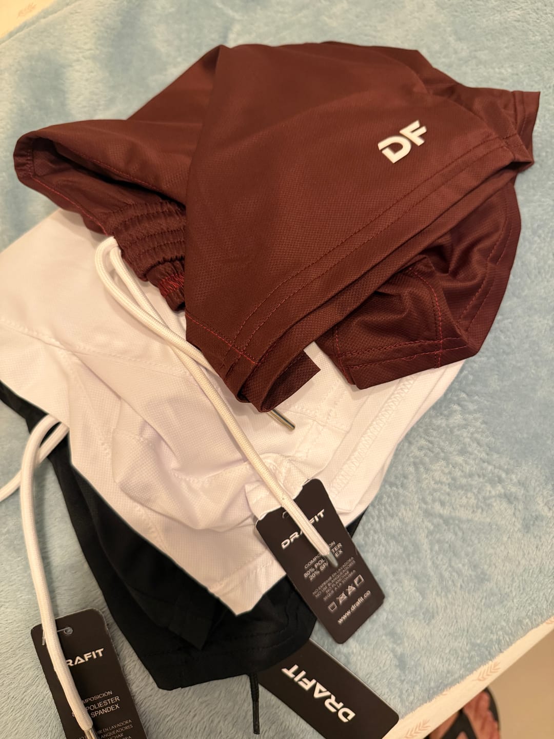 Customer photo review of Pack 3 Pantalonetas Deportivas Apparel