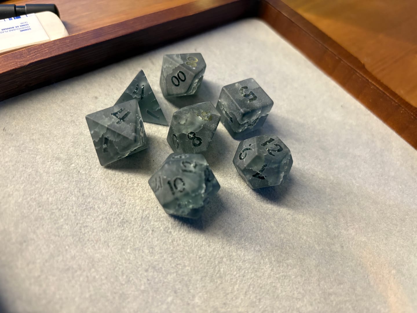 Customer photo review of Glaswürfel Frosted Lightning Black