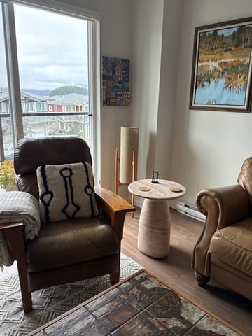 Customer photo review of Rocketlamp | Floor Lamp | Black Walnut