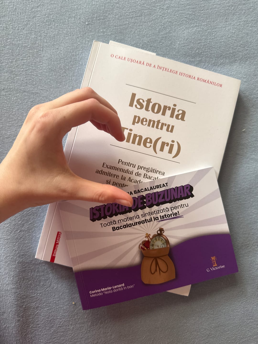 Customer photo review of Pachet Istoria de Buzunar + Istoria pentru Tine(ri)