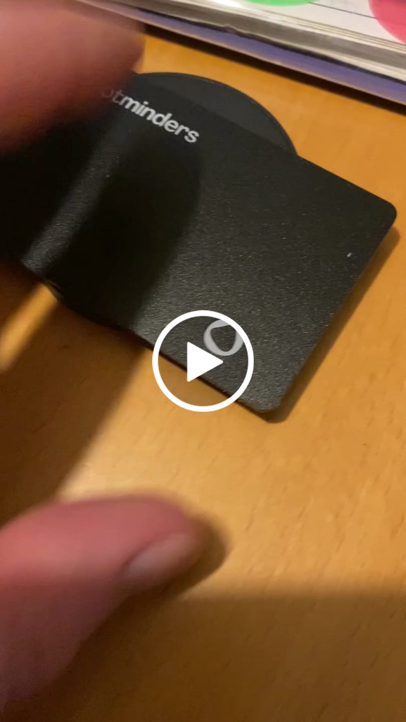 Customer video review of Spotminders Wireless Charger