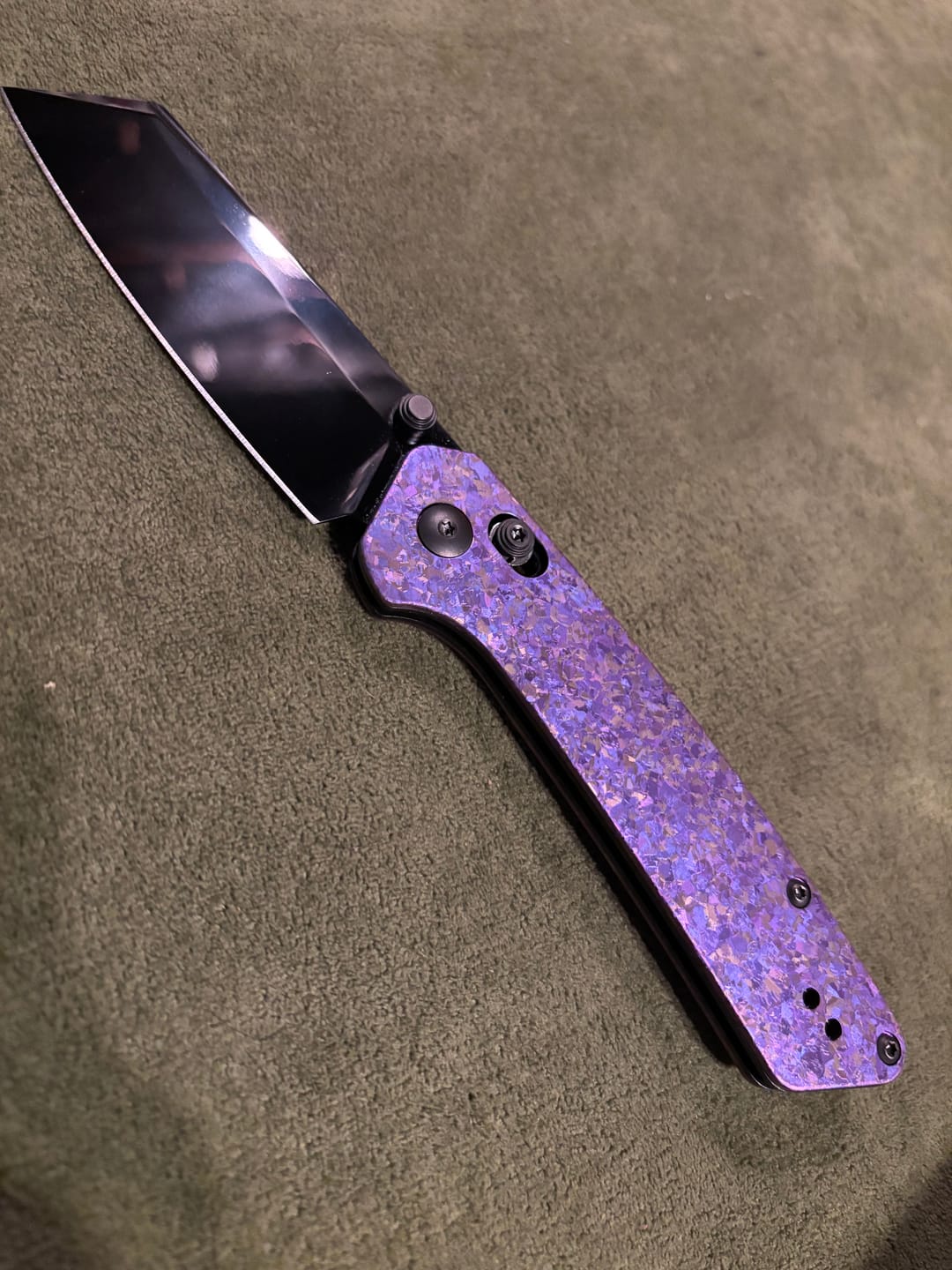 Customer photo review of Kizer Madrac AirTi Purple Crystallized Titanium Super Mirror X-Polished DLC M390 | Blade District Exclusive