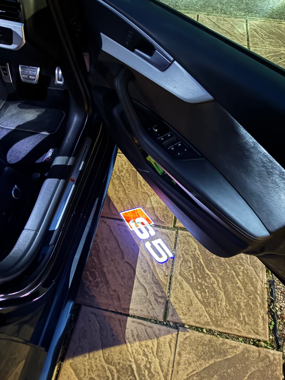 Customer photo review of AUDI DOOR LIGHTS