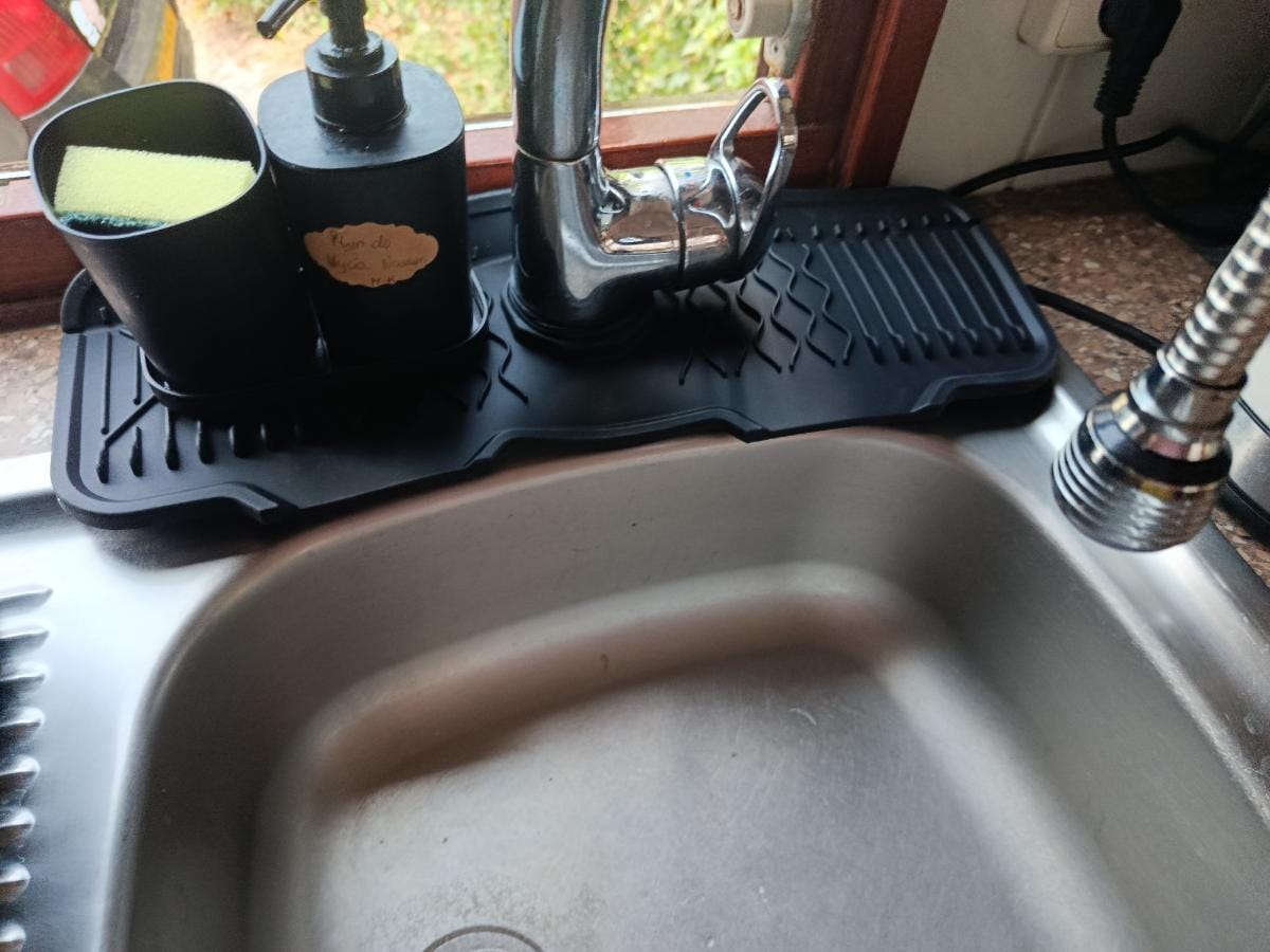 Customer photo review of Aqua Slope Rubber Faucet Sink Mat