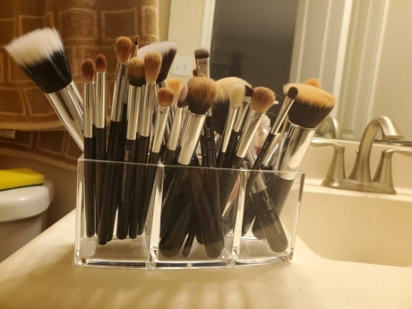 Customer photo review of Individual Complete 25Pcs Makeup Brush Set T175