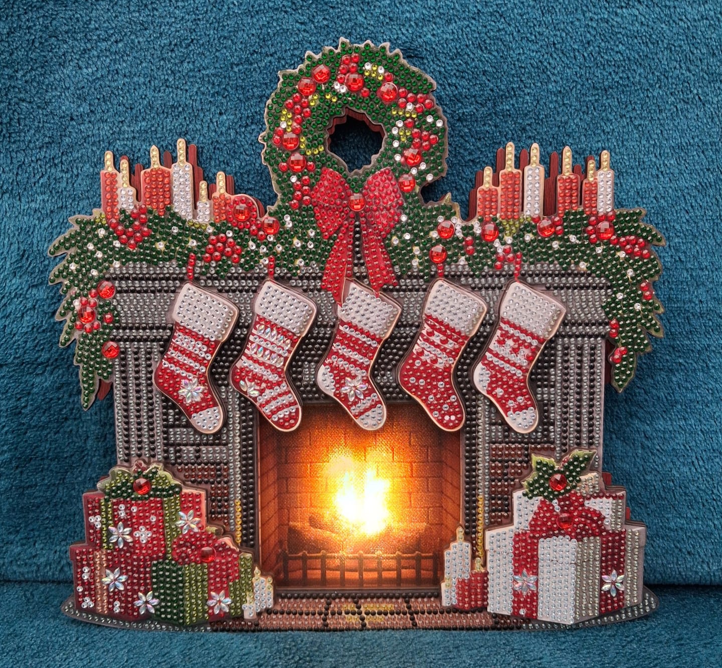 Customer photo review of Christmas Fireplace Crystal Art 3D Buildable Scene Kit