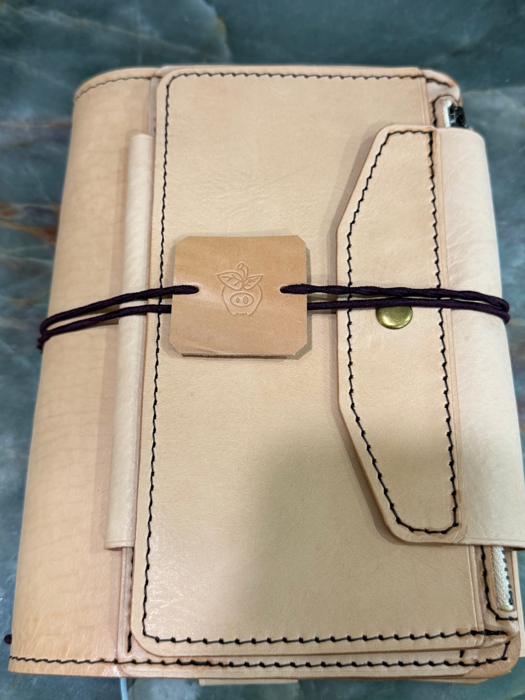 Customer photo review of ApplePig Mix Traveler's Notebook