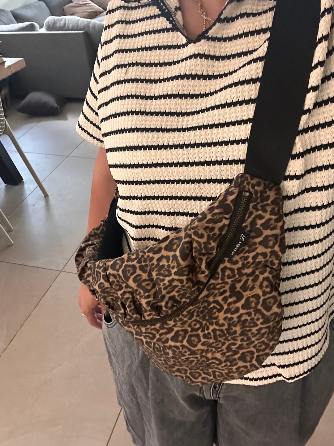 Customer photo review of פאוץ׳ גדול מנומר מיטל