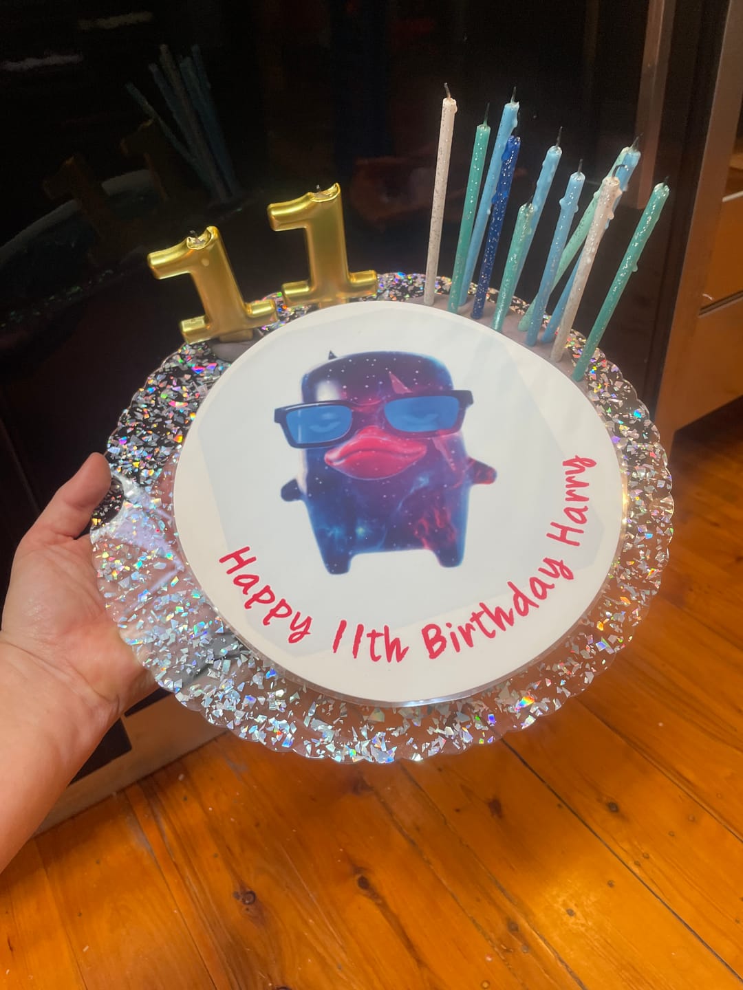 Customer photo review of 20 cm Pre-cut Circle Custom Edible Icing Image