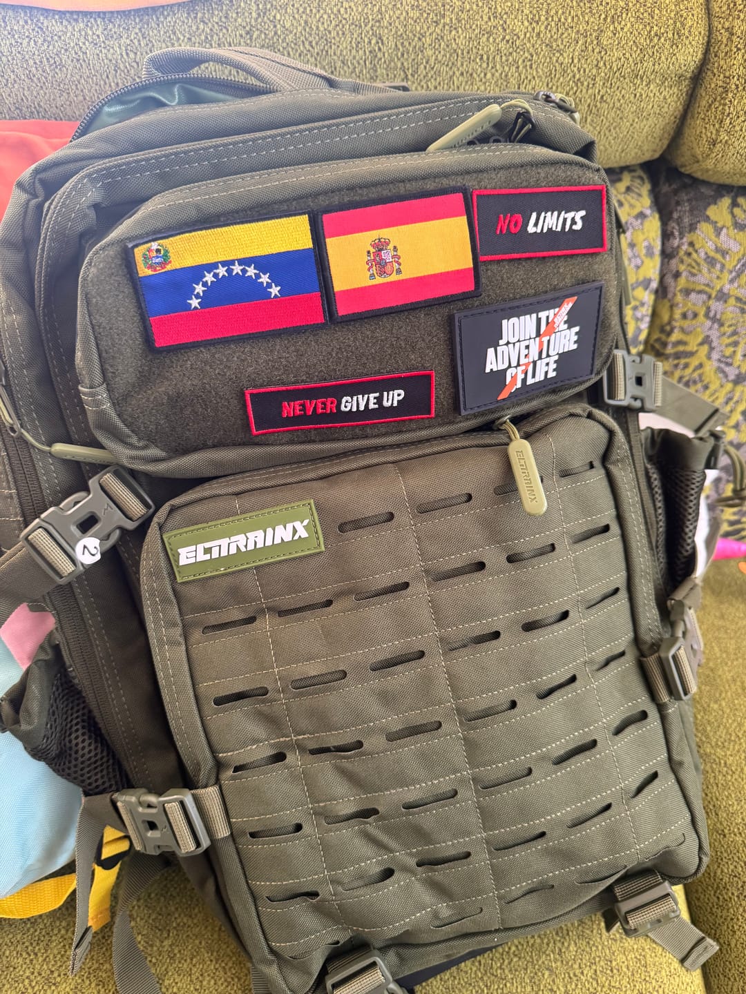 Customer photo review of Mochila Táctica V2 45L Verde