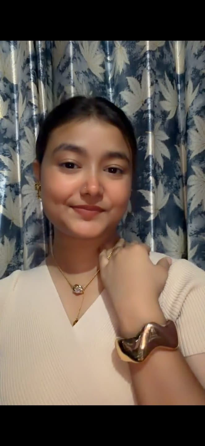 Customer photo review of Anti-Tarnish Gold Solid Cuff Bracelet