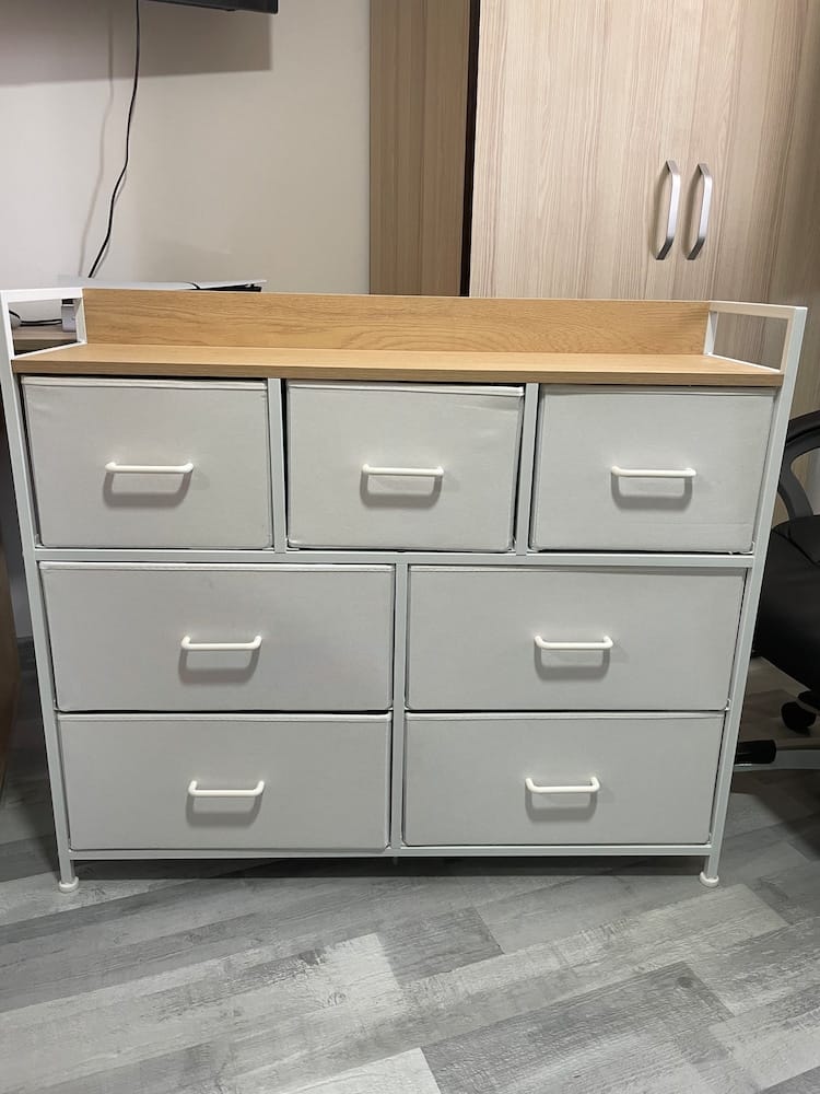 Customer photo review of SONGMICS Comoda cu cadru metalic si 7 sertare din stofa, 29x98x85 cm , gri si alb