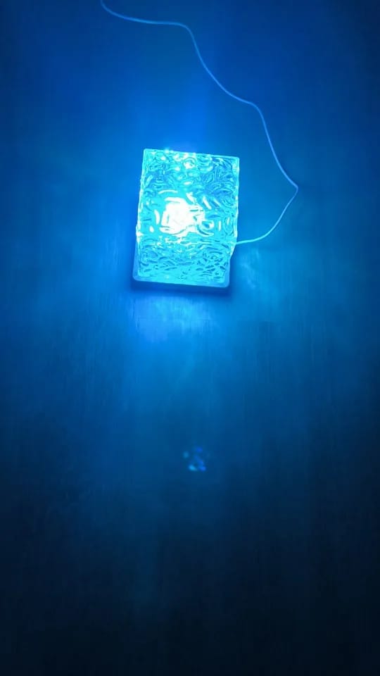 Customer photo review of Cubo de Ondas Luces de Colores