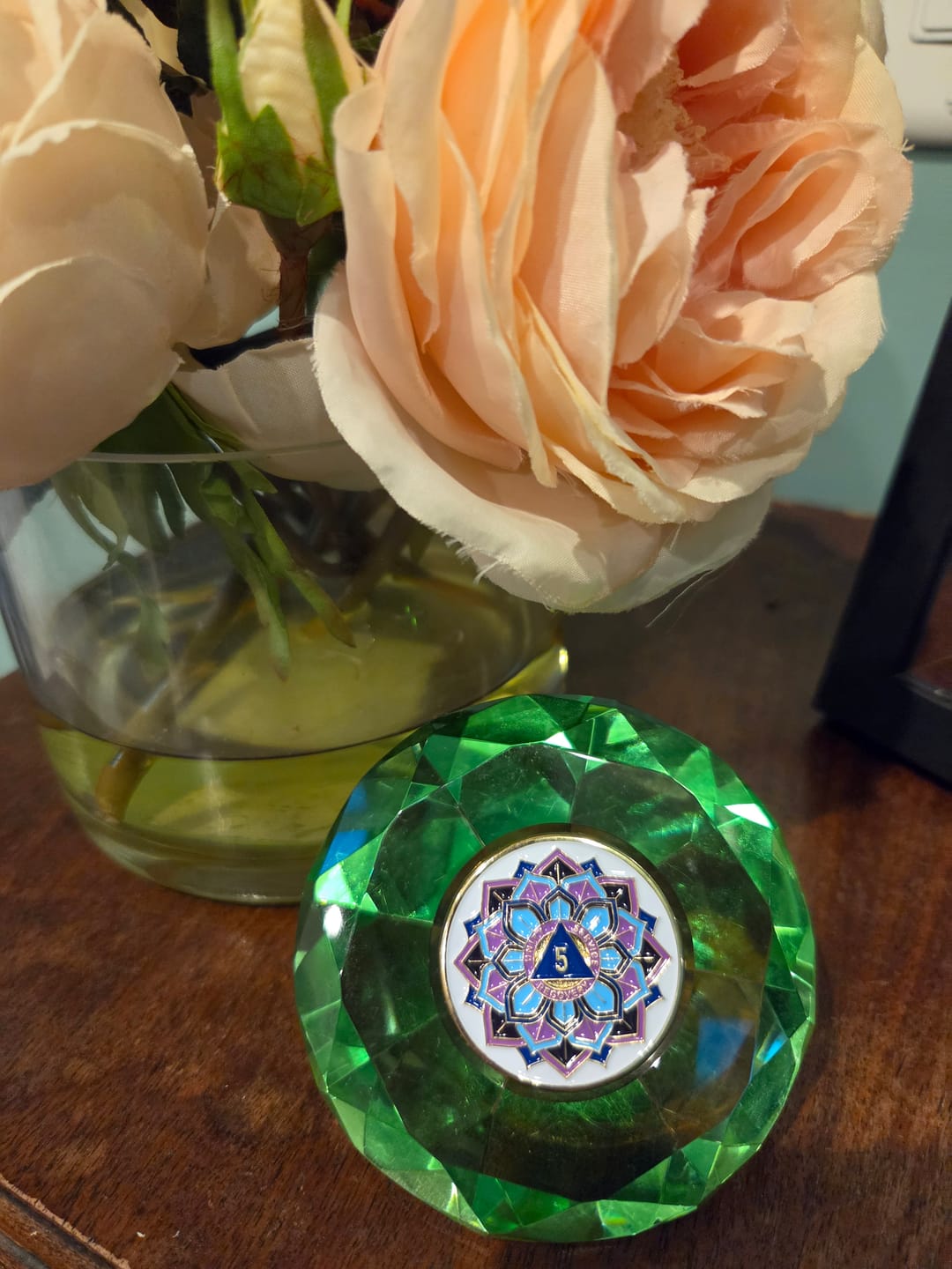 Customer photo review of 5 Year Sobriety Mint 'In Bloom' Lotus Flower Gold Plated AA Recovery Medallion - Five Year Chip/Coin - White