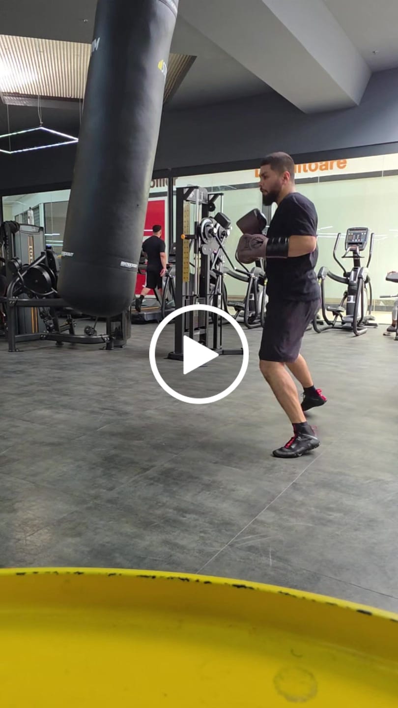 Customer video review of Manusi Box Knockout Legend Siret