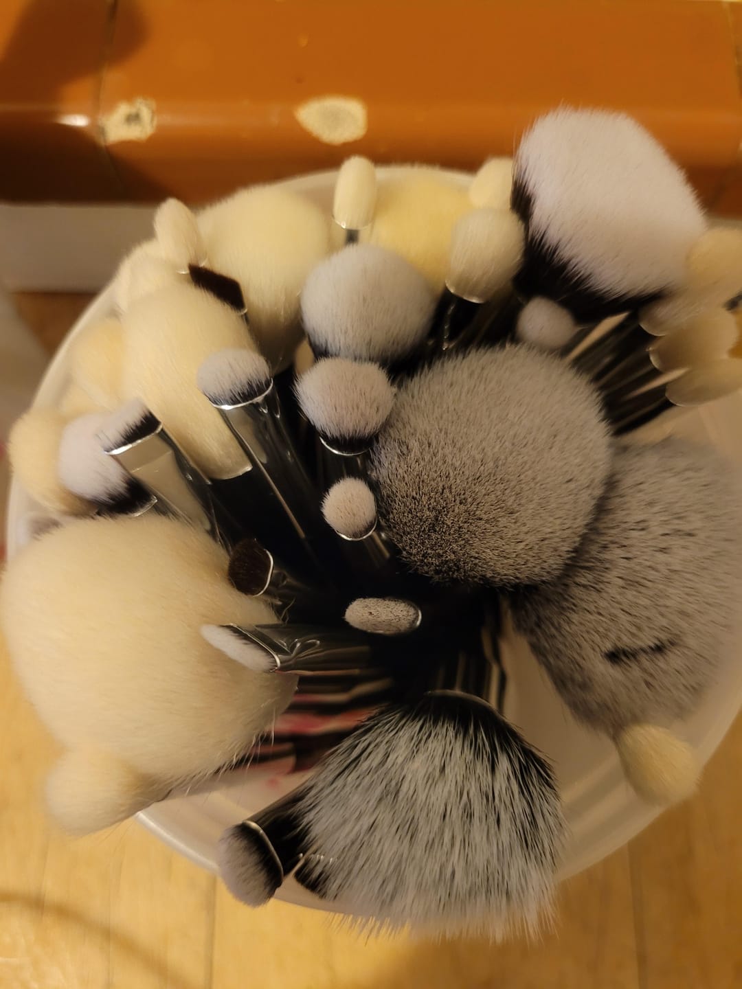 Customer photo review of Individual Complete 25Pcs Makeup Brush Set T175