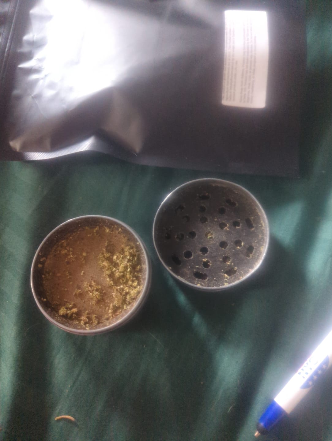 Customer photo review of (BOGO)White Widow 14G Flower - Garden II